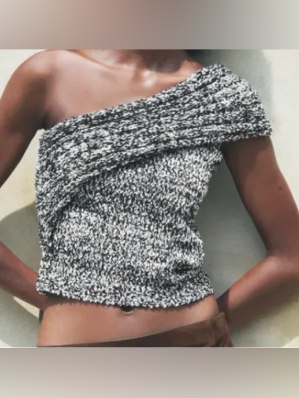 *NWT* Zara Women’s Black and White One Shoulder Sleeveless Sweater, Size Medium